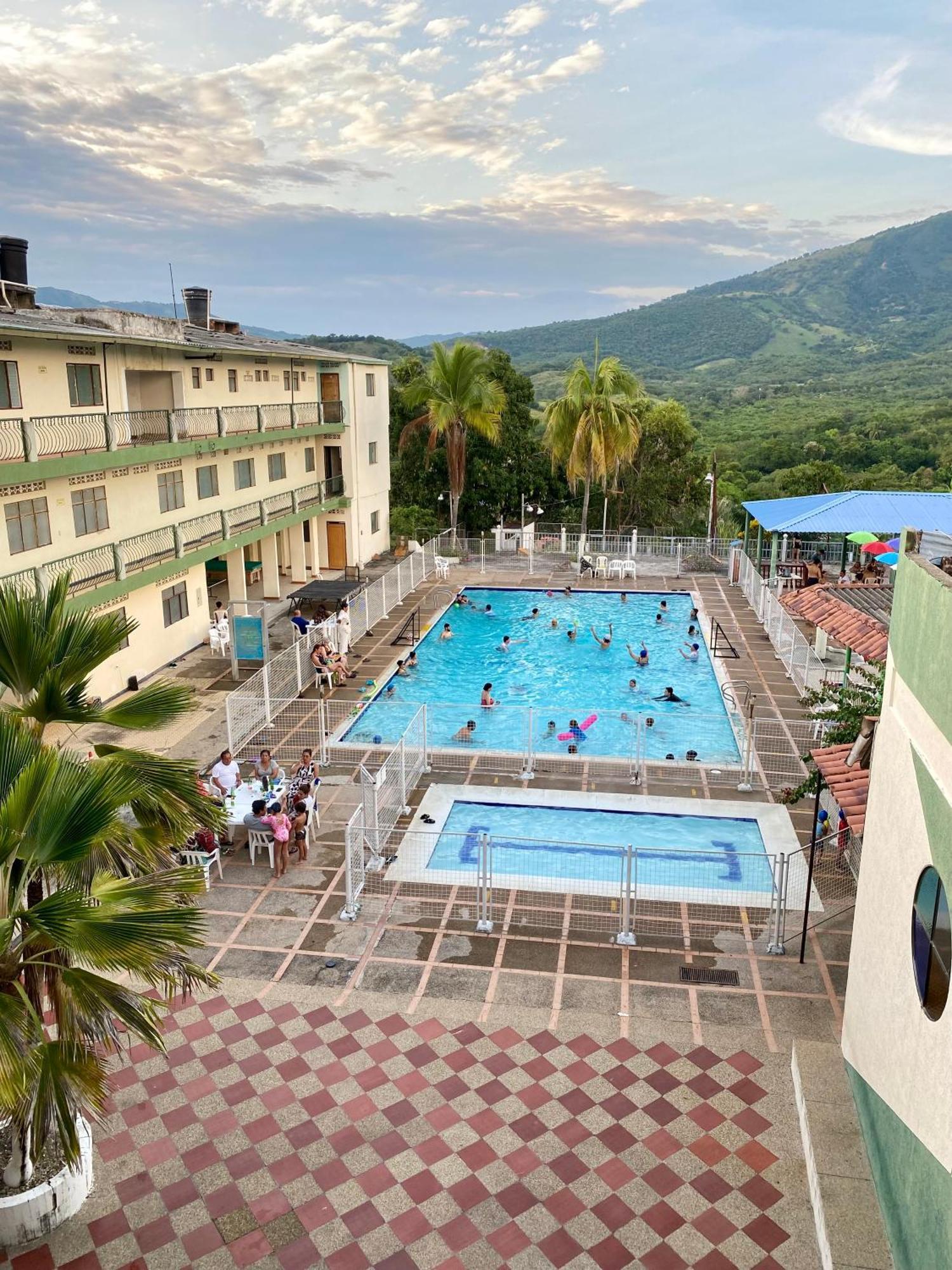 Club Vacacional Copen Hotel Tocaima Eksteriør billede