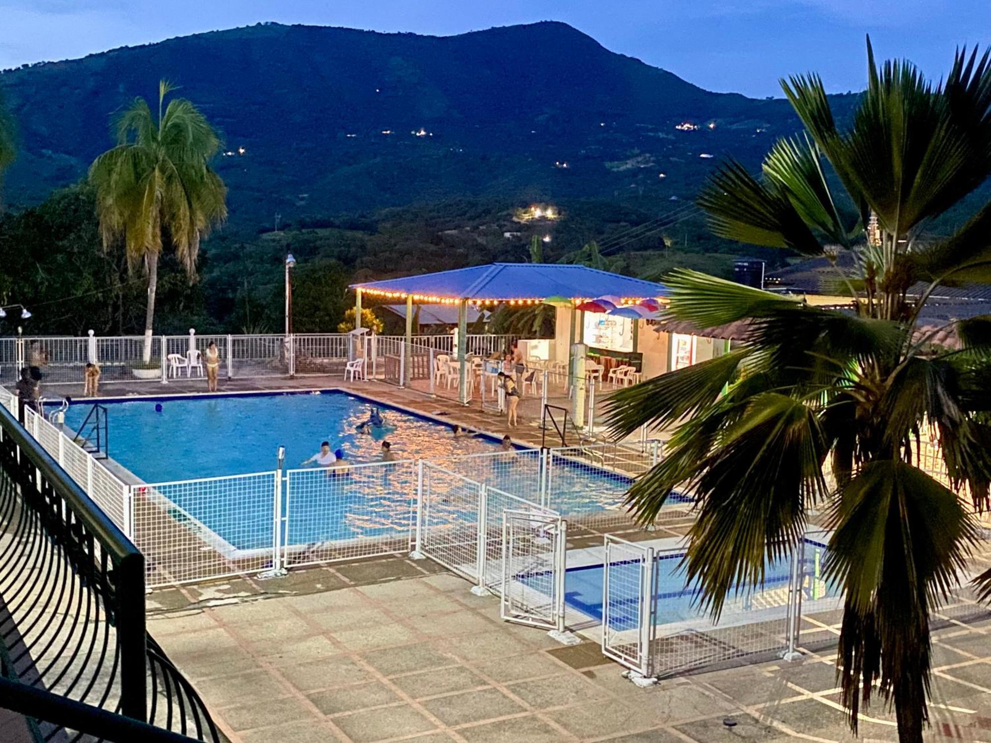Club Vacacional Copen Hotel Tocaima Eksteriør billede
